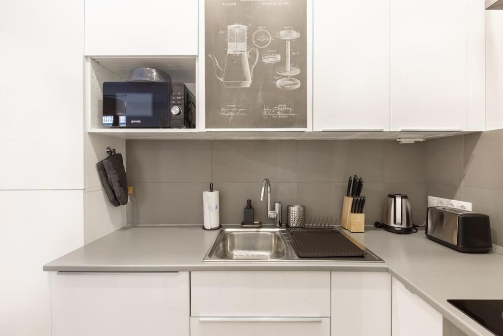 Budapest & Coffee Apt By Nw المظهر الخارجي الصورة